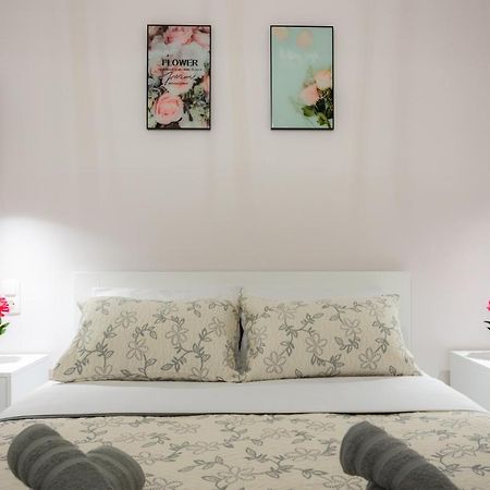 Nina'S Luxury Apartments Virós エクステリア 写真